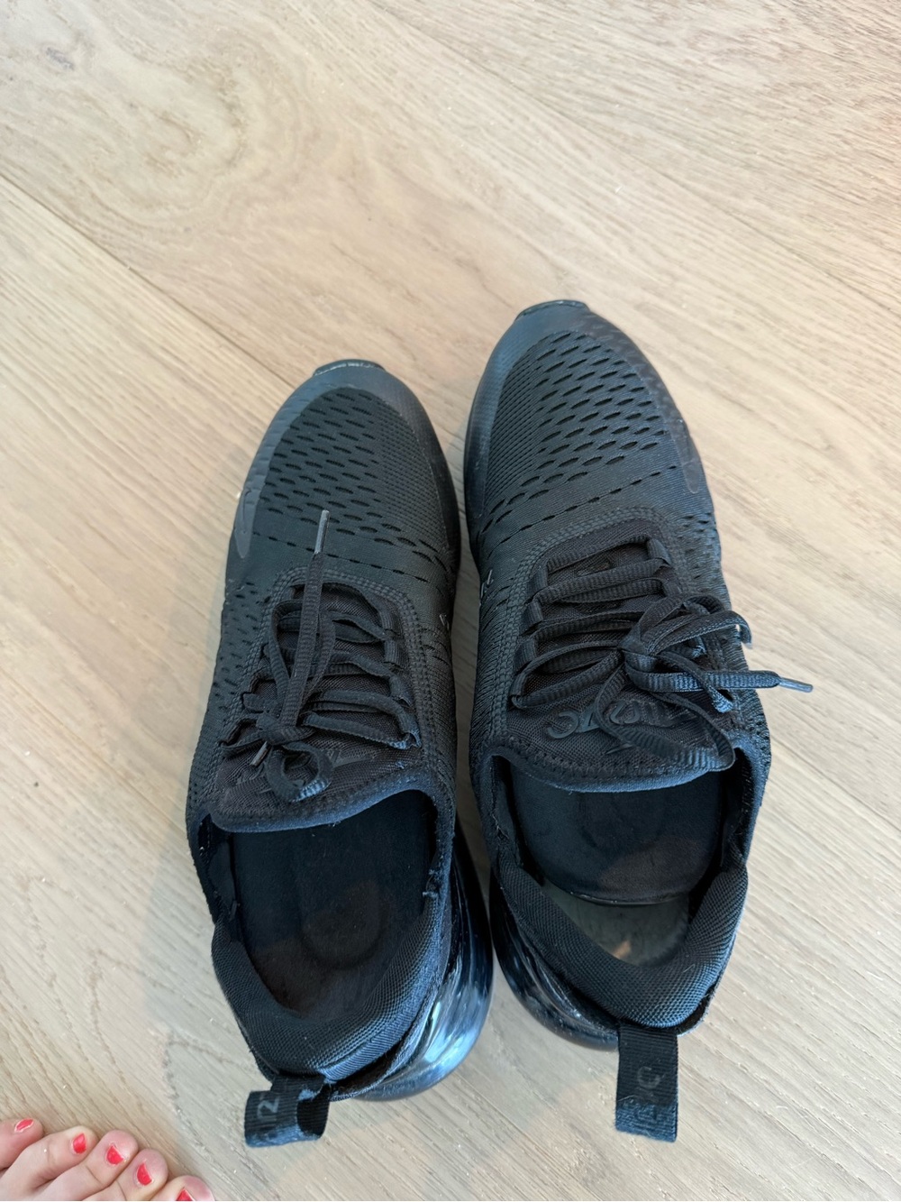 Nike Men's Black Breathable Knit Sneakers